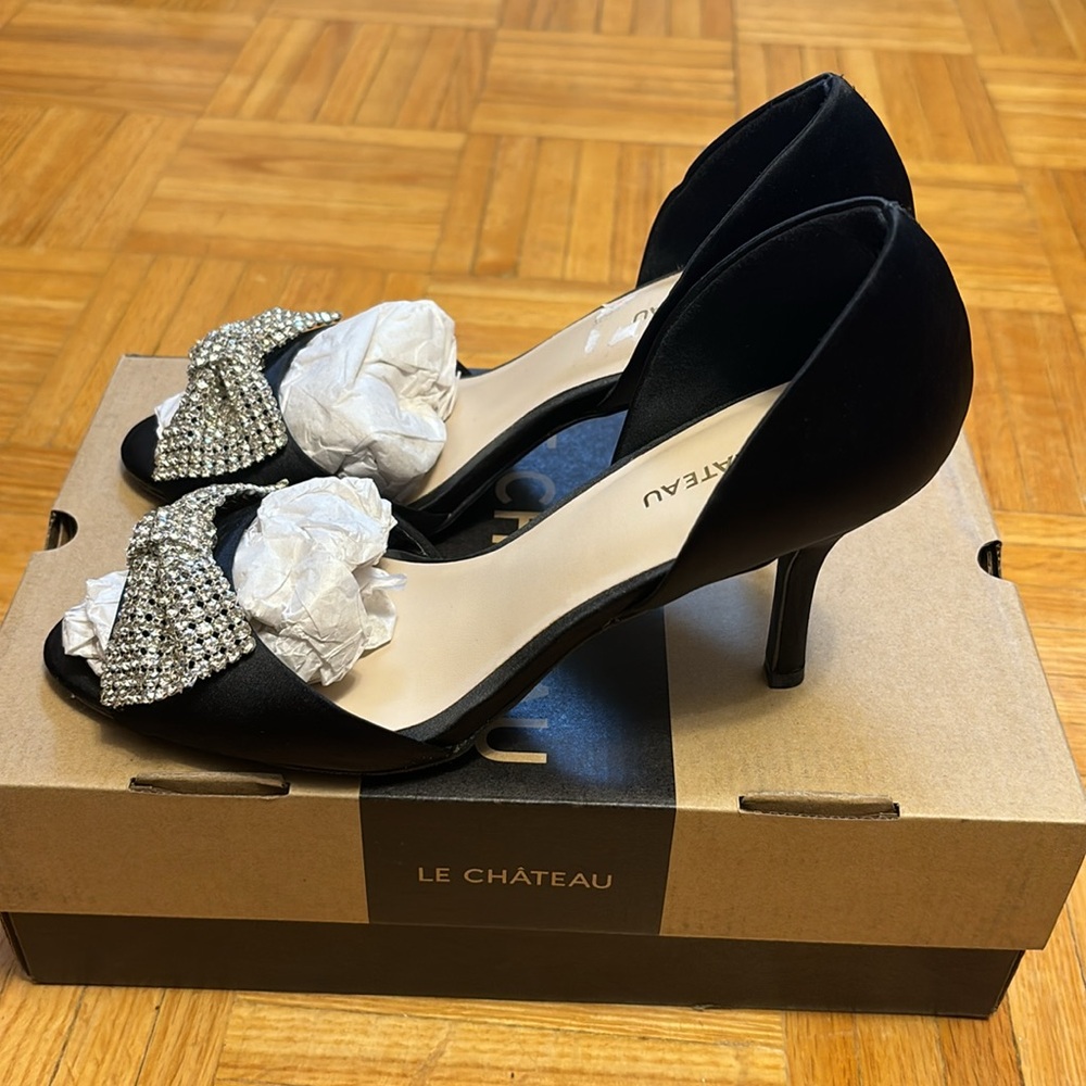 Le Chateau black with silver blinged out bow - Picture 5 of 6